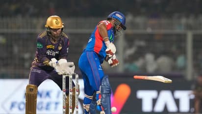 சரவெடி மாதிரி வெடிக்காம புஷ்வானம் மாதிரி புஷ்ஷூன்னு போன டெல்லி;  குல்தீப் யாதவ் ஆறுதல், 153 ரன்கள் எடுத்த DC!