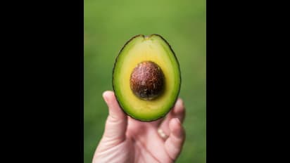 Spinach to Chickpeas: Add these 5 vegetarian foods to your diet for hair growth 