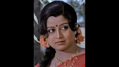 ನಾನು ಬದುಕಬೇಕು ದಯವಿಟ್ಟು ನನ್ನನ್ನು ಉಳಿಸಿಕೋ, ಕೊನೆ ಕ್ಷಣ ಆ ನಟನ ಬಳಿ ಆಂಗಲಾಚಿ ಬೇಡಿಕೊಂಡಿದ್ದ ನಟಿ ಮಂಜುಳಾ!  