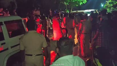 പൊലീസിനെ ബന്ദിയാക്കി നാട്ടുകാര്‍, ആക്രമണം, പ്രതികളെ ബലമായി രക്ഷപ്പെടുത്തി; സംഭവം പുതുക്കുറിച്ചിയിൽ