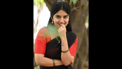 ಲಂಗ ದಾವಣಿ ತೊಟ್ಟು, ನೋ ಮೇಕಪ್ ಲುಕ್‌ನಲ್ಲಿ ಮೇಘಾ ಶೆಟ್ಟಿ, ವಾವ್ ಎಂದ ನೆಟ್ಟಿಗರು!