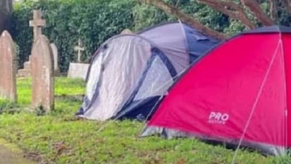 ഒരിക്കൽ അതിസമ്പന്ന ന​ഗരം, ഇന്ന് ആളുകൾ അന്തിയുറങ്ങുന്നത് ശ്മശാനങ്ങളിൽ