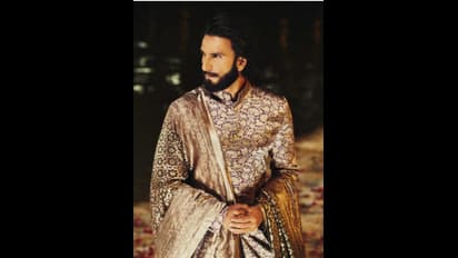 Get inspired by Ranveer Singh's 5 traditional looks radiating pure royal charm!  