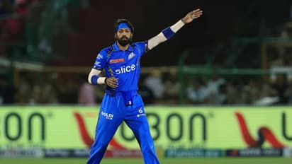 കണക്കിലെ കളികളൊന്നും അറിയില്ല! മുംബൈ ഇന്ത്യന്സിന്റെ സാധ്യതകളെ കുറിച്ച് ചോദിച്ചപ്പോള് ഹാര്ദിക്കിന്റെ മറുപടി