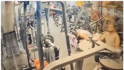 ജിമ്മിൽ വ‍ർക്കൗട്ട് ചെയ്യുന്നതിനിടെ തലവേദന, പിന്നാലെ നിലത്തുവീണു; 32 വയസുകാരൻ ആശുപത്രിയിലെത്തും മുമ്പ് മരിച്ചു