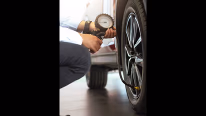 ನಿಮ್ಮ ವಾಹನ ಪೆಟ್ರೋಲ್ ಕುಡಿಯುತ್ತಿದೆಯೇ? ಮೈಲೇಜ್ ಹೆಚ್ಚಿಸಲು ಇಲ್ಲಿವೆ 10 ಟಿಪ್ಸ್!