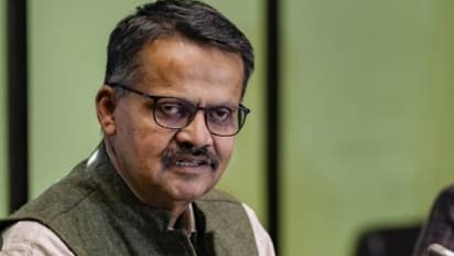 மக்களவை தற்காலிக சபாநாயகராக பர்த்ருஹரி மஹ்தா நியமனம்; குடியரசுத் தலைவர் அறிவிப்பு; யார் இவர்?