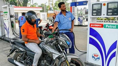 Petrol Diesel Price in Chennai Today : பெட்ரோல், டீசல் போட போறீங்களா? இன்னைக்கு ரேட் என்ன தெரியுமா? 