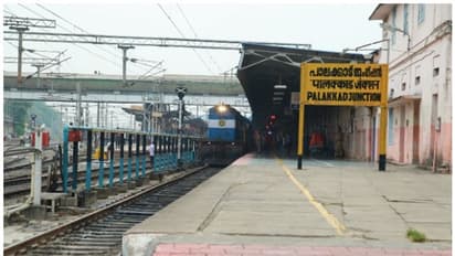 യാത്രക്കാരൻ ഉപേക്ഷിച്ച് രക്ഷപ്പെട്ടതെന്ന് സൂചന; പാലക്കാട് റെയിൽവെ സ്റ്റേഷനിൽ കണ്ട ബാഗിൽ 11.9 കിലോ കഞ്ചാവ്