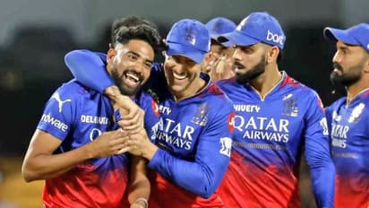 ಹ್ಯಾಟ್ರಿಕ್ ಗೆಲುವು ಸಾಧಿಸಿದ ಆರ್ಸಿಬಿ ಪ್ಲೇ ಆಫ್ಗೆ ಎಂಟ್ರಿ ಕೊಡುತ್ತಾ? ಇಲ್ಲಿದೆ ಇಂಟ್ರೆಸ್ಟಿಂಗ್ ಡೀಟೈಲ್ಸ್