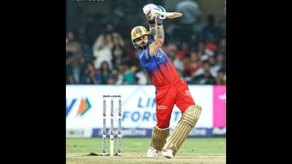 കോലിക്ക് സെഞ്ചുറി നഷ്ടം! പടീധാറിന് അര്ധ സെഞ്ചുറി; പഞ്ചാബ് കിംഗ്സിനെതിരെ ആര്സിബിക്ക് കൂറ്റന് സ്കോര്