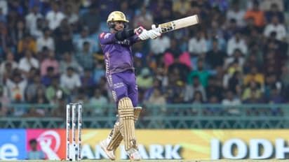 ഓറഞ്ച് ക്യാപ് കോലിയുടെ തലയില് തന്നെ, ടോപ് 3 യില് സുനില് നരെയ്നും; സഞ്ജു ആദ്യ 10 ല് നിന്ന് പുറത്തേക്ക്