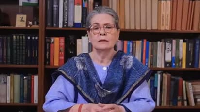 'ರಾಜಕೀಯ ಲಾಭಕ್ಕಾಗಿ ದ್ವೇಷ ಹರಡುತ್ತಿದೆ..' ವಿಡಿಯೋ ಸಂದೇಶದ ಮೂಲಕ ಮೋದಿ, ಬಿಜೆಪಿಯನ್ನ ಟೀಕಿಸಿದ ಸೋನಿಯಾ ಗಾಂಧಿ!