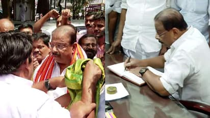 കെപിസിസി അധ്യക്ഷ സ്ഥാനത്തേക്ക് തിരിച്ചെത്തി കെ സുധാകരൻ; ചടങ്ങില് നിന്ന് വിട്ടു നിന്ന് എംഎം ഹസൻ