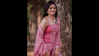 ಭುವಿ - ಹರ್ಷ, ರಂಜನಿ - ಸಾಗರ್ : ಸೋಶಿಯಲ್ ಮೀಡಿಯಾದಲ್ಲಿ ನಡಿತಿದೆ ಯಾವ ಜೋಡಿ ಬೆಸ್ಟ್ ಅನ್ನೋ ಚರ್ಚೆ!