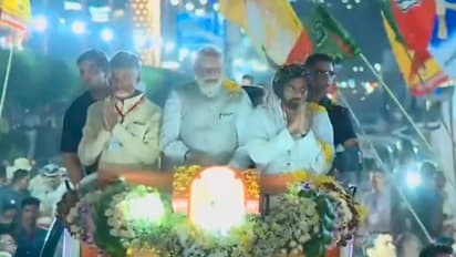 విజయవాడలో ప్రధాని మోదీ రోడ్ షో ... చంద్రబాబు, పవన్ లతో కలిసి ముందుకు...