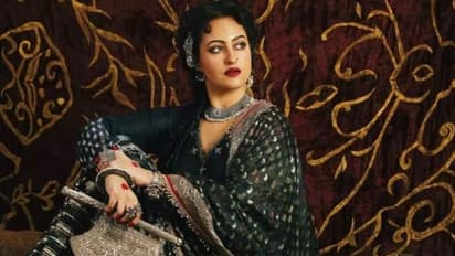 పనిమనిషితో స్వలింగ సంపర్క సీన్ లో చేసేటప్పుడు ...