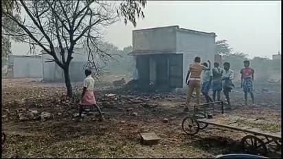 சிவகாசி பட்டாசு ஆலை வெடி விபத்து.. இடிபாடுகளில் இருந்து மீட்கப்பட்ட சடலம் - பலி எண்ணிக்கை 10ஆக உயர்வு!