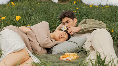 ಸಂಗಾತಿ ನಿಮ್ಮನ್ನು ಪ್ರೀತಿಸುತ್ತಿದ್ದಾರಾ ಅನ್ನೋದನ್ನು ತಿಳಿದುಕೊಳ್ಳೋದು ಹೇಗೆ?