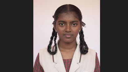 SSLC Exam Result: தமிழ் தவிர்த்து அனைத்து பாடங்களிலும் சதம் விளாசிய மாணவிகளுக்கு குவியும் பாராட்டு