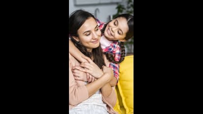 குழந்தை வளர்ப்பில் பெரும்பாலான அம்மாக்கள் செய்யும் 8 தவறுகள் இவை தான்!