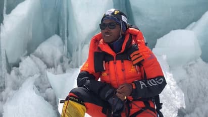 29வது முறையாக எவரெஸ்ட் சிகரத்தில் ஏறிய கமி ரீட்டா! சொந்த சாதனையையே முறியடித்து அசத்தல்!