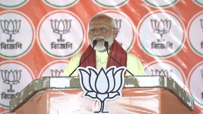 Lok Sabha Elections 2024: 'No reservations based on religion...' PM Modi gives 5 guarantees to West Bengal