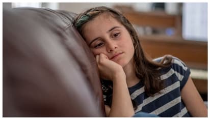 യുഎസില് 18 നും 24 നും ഇടയില് പ്രായമുള്ള യുവാക്കളില് മൂന്നിലൊരാള് 'നയാപൈസ' സമ്പാദിക്കുന്നില്ലെന്ന് പഠനം