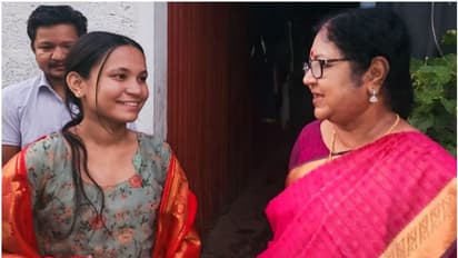 'ഒറ്റ മുറിയിൽ താമസം, എല്ലാ വിഷയങ്ങളിലും എ പ്ലസ് നേടി നേപ്പാൾ സ്വദേശിനി'; അഭിനന്ദിക്കാൻ നേരിട്ടെത്തി മന്ത്രി