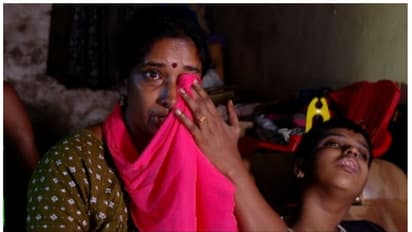 സെറിബ്രൽ പാൾസി ബാധിച്ച അമ്മുവിനെ ഒന്ന് എഴുന്നേൽപ്പിച്ചിരുത്താൻ, ഇത്തിരി വെളിച്ചം കാണാൻ; നിങ്ങളുടെ സഹായം വേണം