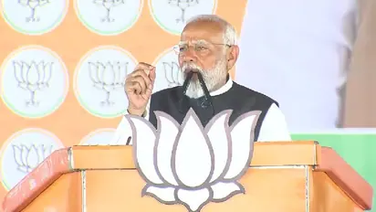 'Will make Pakistan wear bangles': PM Modi attacks 'cowards' fearful of Pak's nuclear power (WATCH)