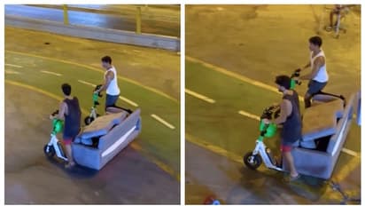 'സിംപിള് ബട്ട് പവര്ഫുള്': ഇലക്ട്രിക്ക് സ്ക്കൂട്ടറില് സോഫയുമായി പോകുന്ന യുവാക്കളുടെ വീഡിയോ വൈറല്