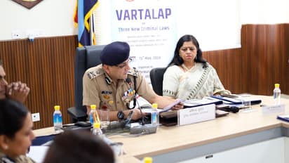 PIB-Dehradun-program-in-police-headquarters