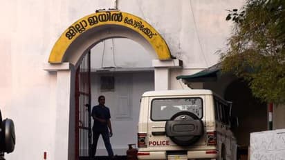 കോഴിക്കോട് ജില്ലാ ജയിലിൽ സംഘര്ഷം: ജാമ്യത്തിലിറങ്ങിയ പ്രതികളും ജയിൽ ജീവനക്കാരും ഏറ്റുമുട്ടി