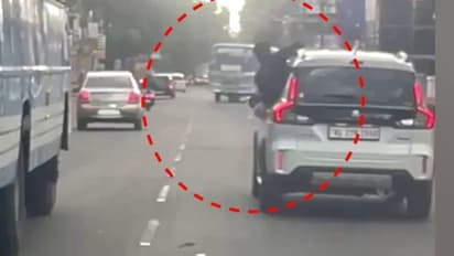 കായംകുളത്ത് കാറിൽ അഭ്യാസപ്രകടനം നടത്തിയ ആറ് പേര്‍ക്ക് നല്ല നടപ്പും സാമൂഹ്യ സേവനവും ശിക്ഷ