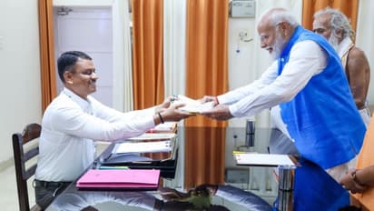 Modi : சொந்த வீடு, கார் இல்லை.. பிரமாணப் பத்திரம் தாக்கல் செய்த பிரதமர் மோடி - கூறியுள்ள தகவல்கள் என்னென்ன?