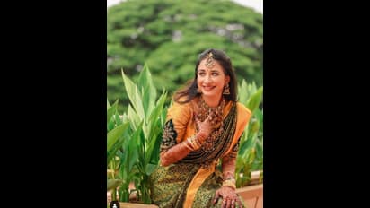 ಗಂಡ ಕೊಡಿಸಿದ ಮೊದಲ ಸೀರೆ ಮನಸ್ಸಿಗೆ ಹತ್ತಿರ: ಮಾನ್ವಿತಾ ಕಾಮತ್ ಪೋಟೋ ವೈರಲ್‌