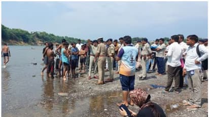 ഒഴുക്കുള്ളതിനാൽ രക്ഷാപ്രവർത്തനം ദുഷ്കരം; നർമദയിൽ ഒഴുക്കിൽപെട്ട് കാണാതായ കുട്ടികൾക്കായി തിരച്ചിൽ തുടരുന്നു