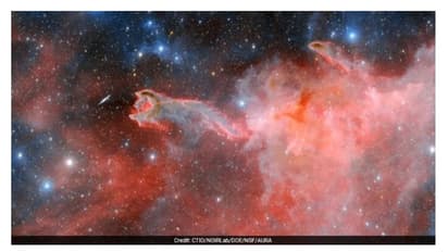 'ദൈവത്തിന്റെ കൈ'; അപൂർവ ആകാശ പ്രതിഭാസം പതിഞ്ഞത് ഡാർക്ക് എനർജി ക്യാമറയിൽ