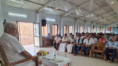 ಭಕ್ತಿ ಪಥದಲ್ಲಿ ಮುನ್ನಡೆದಾಗ ವ್ಯಸನಗಳು ಬಾಧಿಸುವುದಿಲ್ಲ: ಡಾ.ವೀರೇಂದ್ರ ಹೆಗ್ಗಡೆ