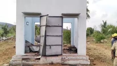 Salem : ஆத்தூர் பட்டாசு ஆலை.. திடீரென ஏற்பட்ட வெடி விபத்து.. ஒருவர் உடல் சிதறி பலி - முழு விவரம்!