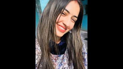 ಬೀದೀಲಿ ಜಗಳ ಆಡೋರಿಗೂ ಬಿಗ್ಬಾಸ್ನಲ್ಲಿ ಸ್ಥಾನ: ವಡಾ ಪಾವ್ ಗರ್ಲ್ ಎಂಟ್ರಿಗೆ ಬಾರೀ ವಿರೋಧ