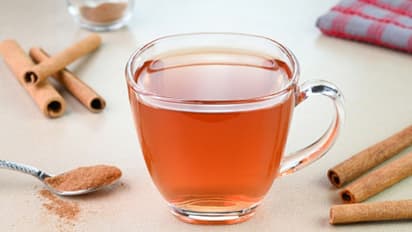 രാത്രി ഉറങ്ങുന്നതിന് മുമ്പ് കറുവപ്പട്ട വെള്ളം കുടിക്കൂ, അറിയാം മാറ്റങ്ങള്‍ 