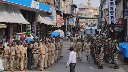 നാളെ തെരഞ്ഞെടുപ്പ്, കനത്ത സുരക്ഷയില് മുംബൈ നഗരം; റോഡുകളില് കര്ശന പരിശോധന