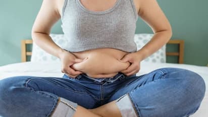 ശരീരത്തിലെ കൊഴുപ്പിനെ പുറംതള്ളാന്‍ സഹായിക്കുന്ന പത്ത് പഴങ്ങള്‍