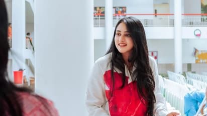 ಬೆಂಗಳೂರಲ್ಲಿ ಓದಿದ್ರೆ ಸಾಕು, ಪುತ್ರಿಗೆ ಡಿಕೆಶಿ ಹಾಕಿದ್ರಾ ಕಂಡೀಷನ್? ಐಶ್ವರ್ಯ ಮುಕ್ತ ಮಾತು!