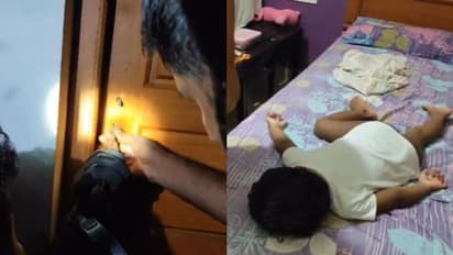 മുറിപൂട്ടി കിടന്നുറങ്ങി 2 വയസുകാരി, പാതിരാത്രിയിൽ വീട്ടുകാരുടെ നെട്ടോട്ടം, രക്ഷകരായി ഫയർഫോഴ്സ് ഉദ്യോഗസ്ഥർ