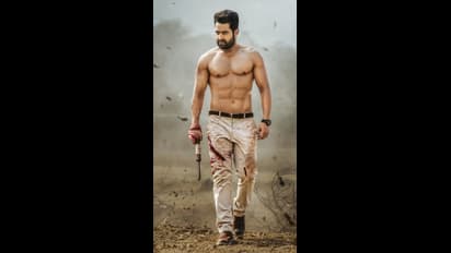 సినిమాల్లో నేను కొట్టిన ఫస్ట్ సిక్స్ అదే, డకౌట్లు కూడా అయ్యాను.. తన కెరీర్ ని క్రికెట్ తో పోల్చిన ఎన్టీఆర్