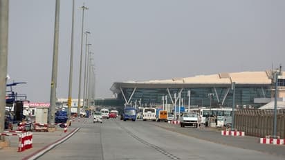 ಬೆಂಗಳೂರು: ಏರ್ಪೋರ್ಟ್ನಲ್ಲಿ ಪಿಕ್ಅಪ್ ಲೇನ್ ವಾಹನಗಳ ಪ್ರವೇಶಕ್ಕೆ ₹150 ಶುಲ್ಕ