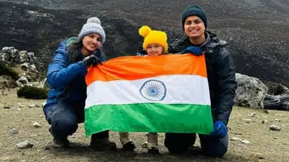 ढाई साल की पर्वतारोही: माउंट एवरेस्ट बेस कैंप पहुंचकर रचा इतिहास, राजस्थान की 'नन्ही परी' ने बनाया ये रिकॉर्ड